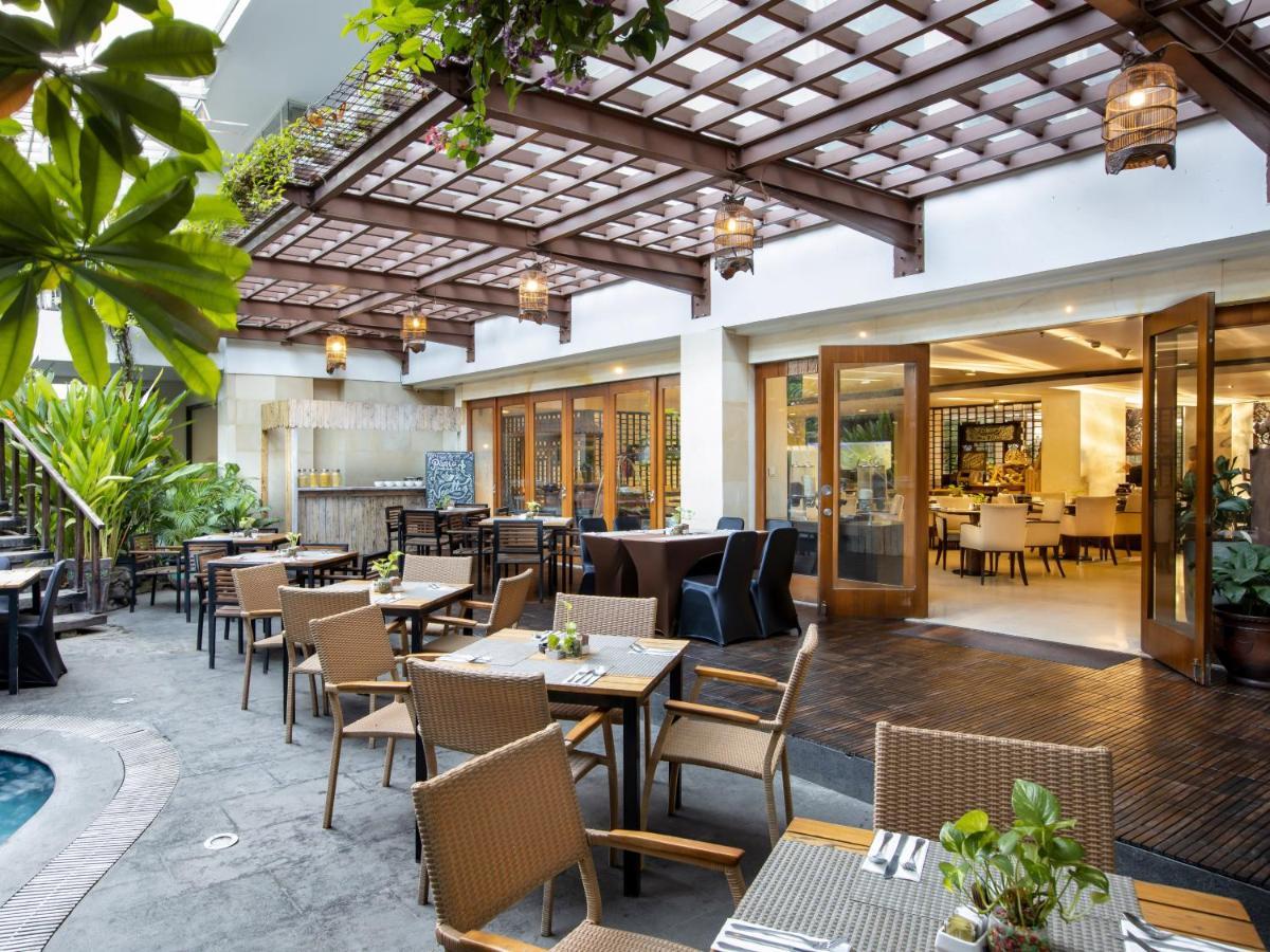 فندق جامبولوك ماليوبورو يوجياكارتا يوغياكارتا المظهر الخارجي الصورة The Poolside Bar