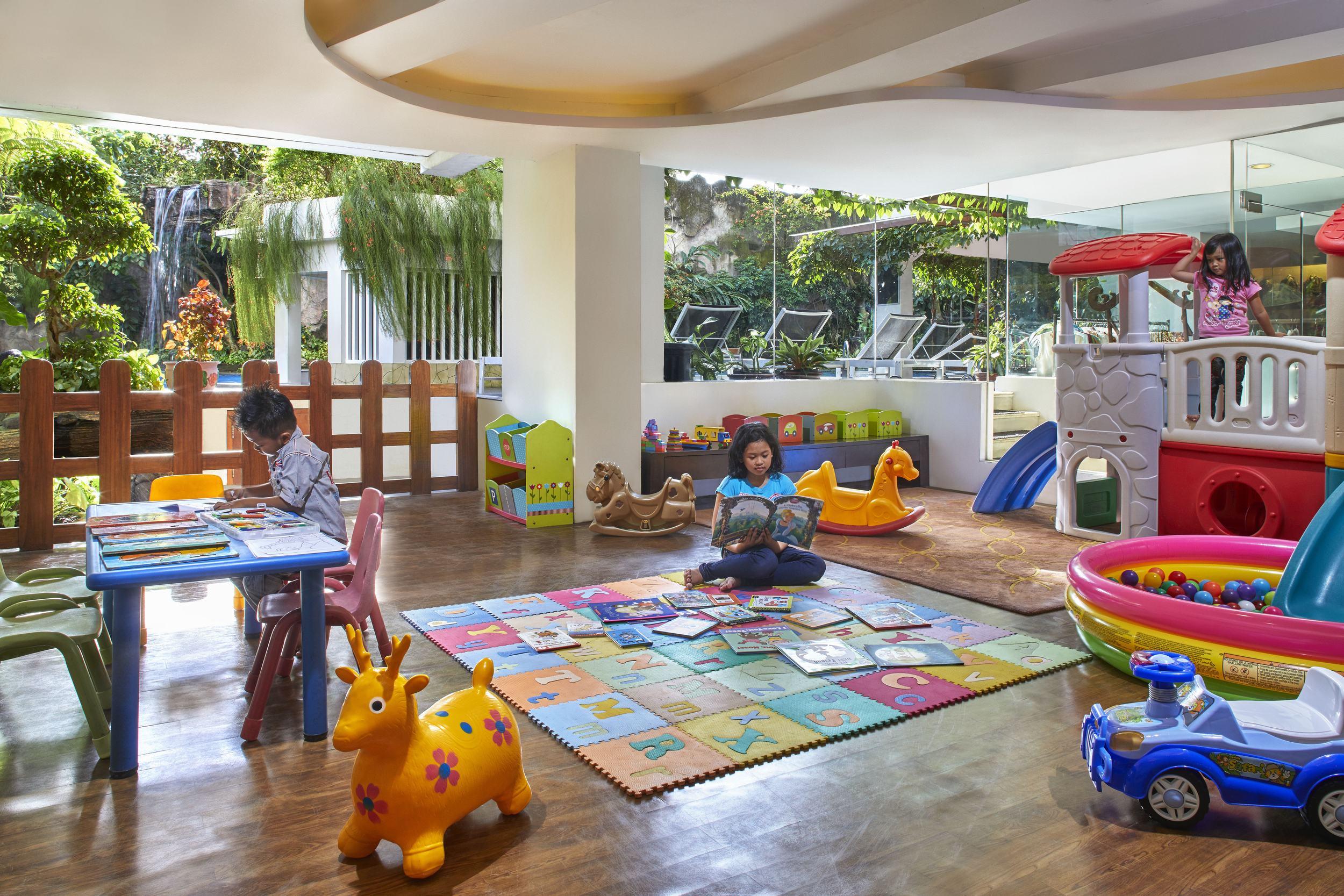 فندق جامبولوك ماليوبورو يوجياكارتا يوغياكارتا المظهر الخارجي الصورة The Club, the hotel's children's club