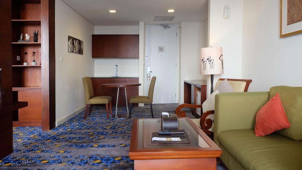 فندق جامبولوك ماليوبورو يوجياكارتا يوغياكارتا المظهر الخارجي الصورة A suite at the hotel